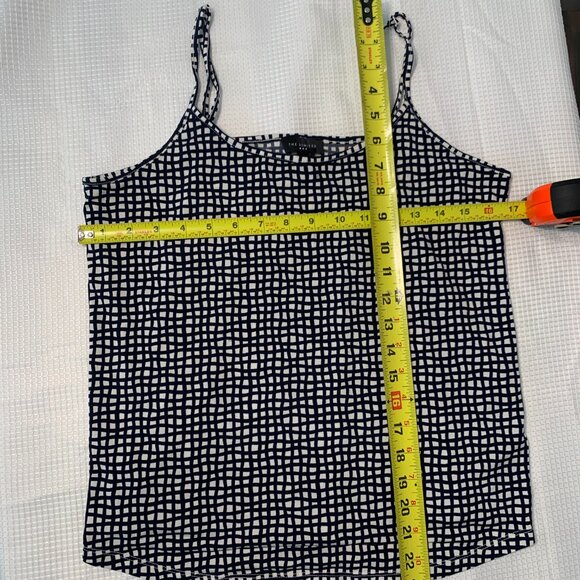 (B-57)The Limited Women’s M Black White Geometric Print Cami Tank Top Sleeveless - Picture 9 of 9